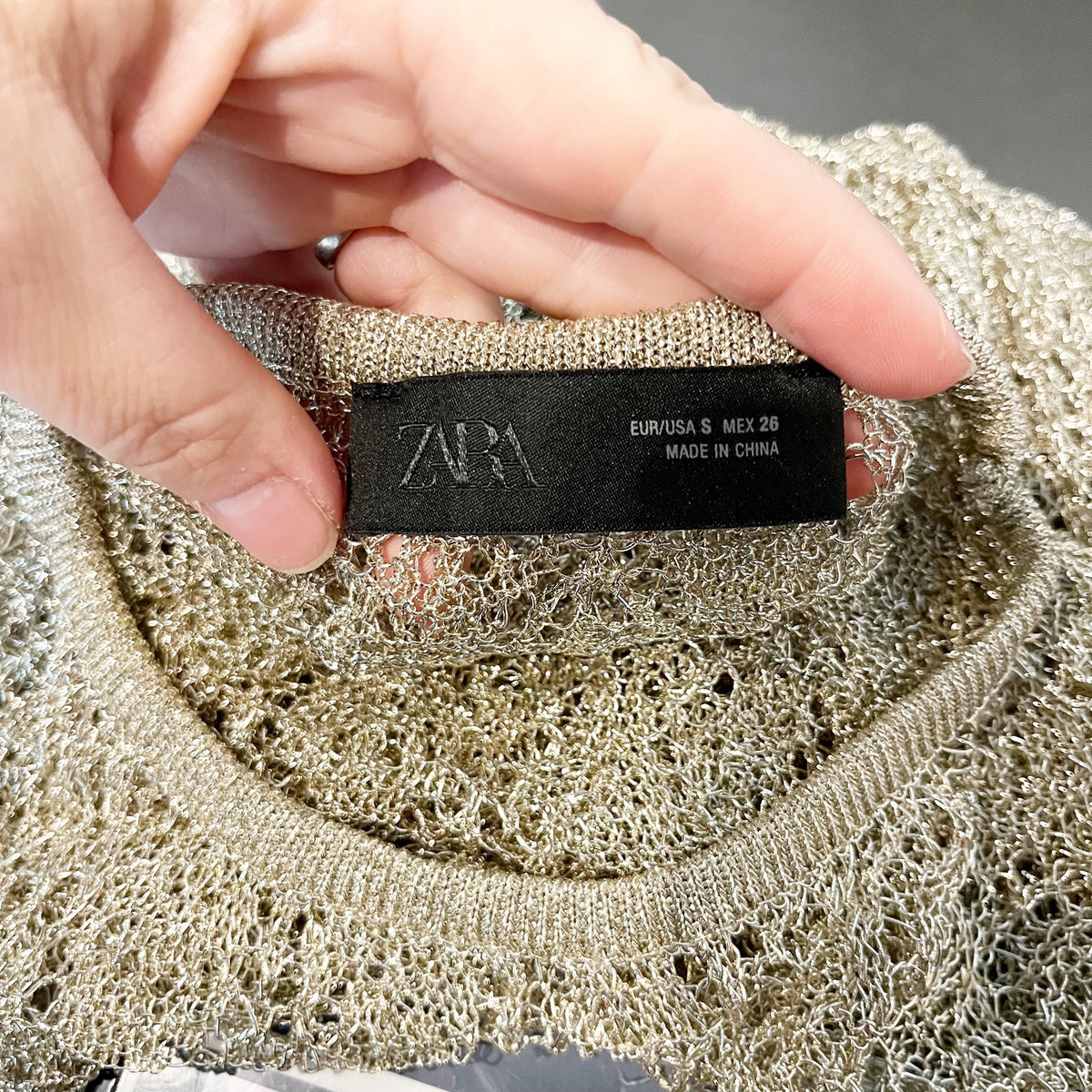 Zara Metallic Thread Long Sleeve Pointelle Knit Jumper Sweater Gold Small