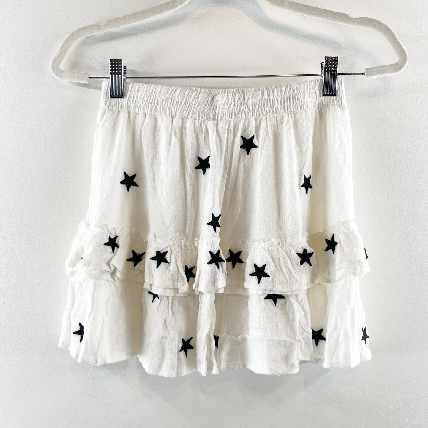 Storia Pull On Ruffle Tiered Star Print Mini Skirt White Black Medium