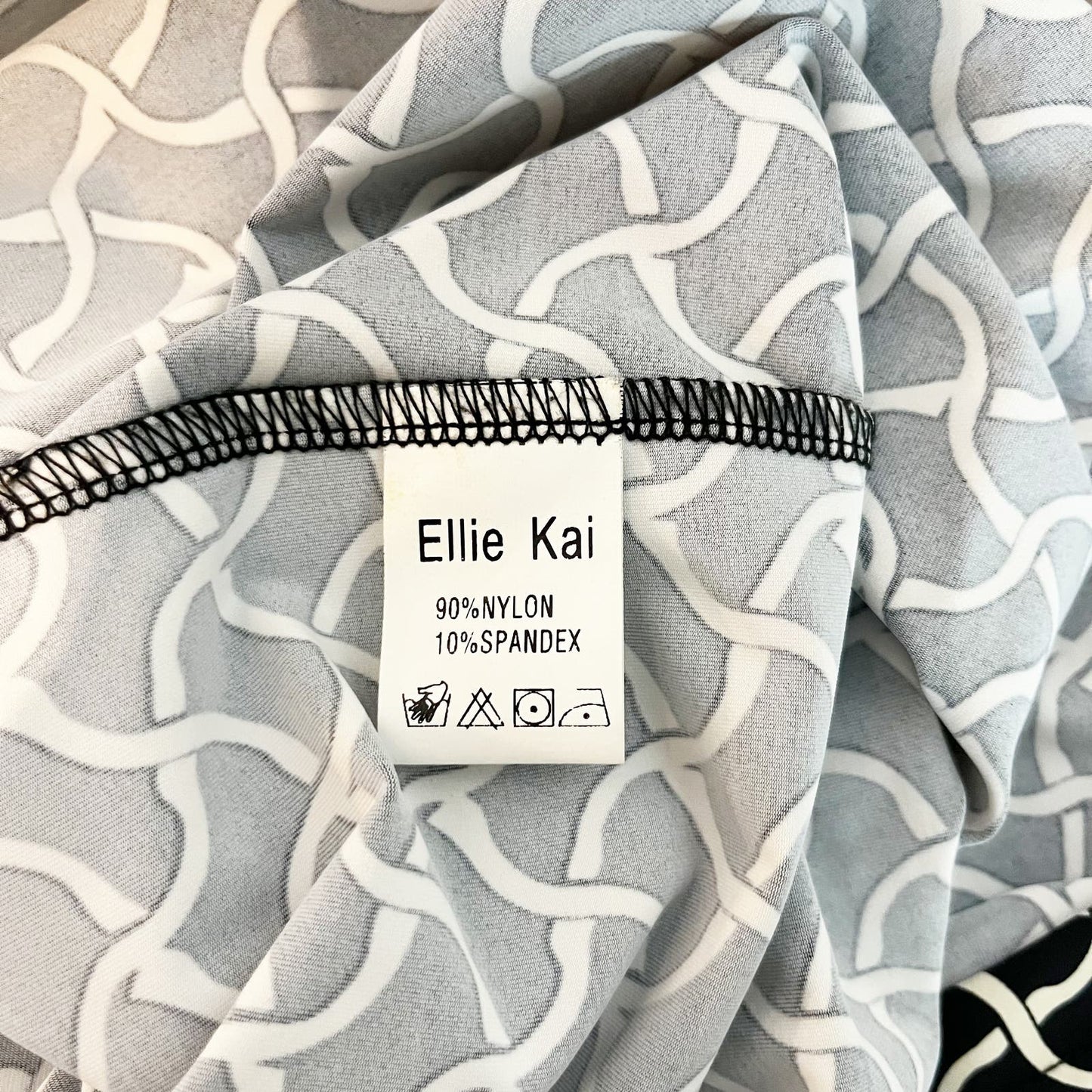 Ellie Kai 3/4 Sleeve Notch V Neck Geometric Mini Nylon Shift Dress Blue 6