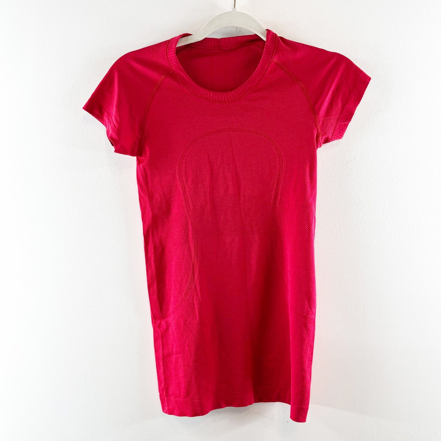 Lululemon Swiftly Tech Short Sleeve Tee Shirt Red 4