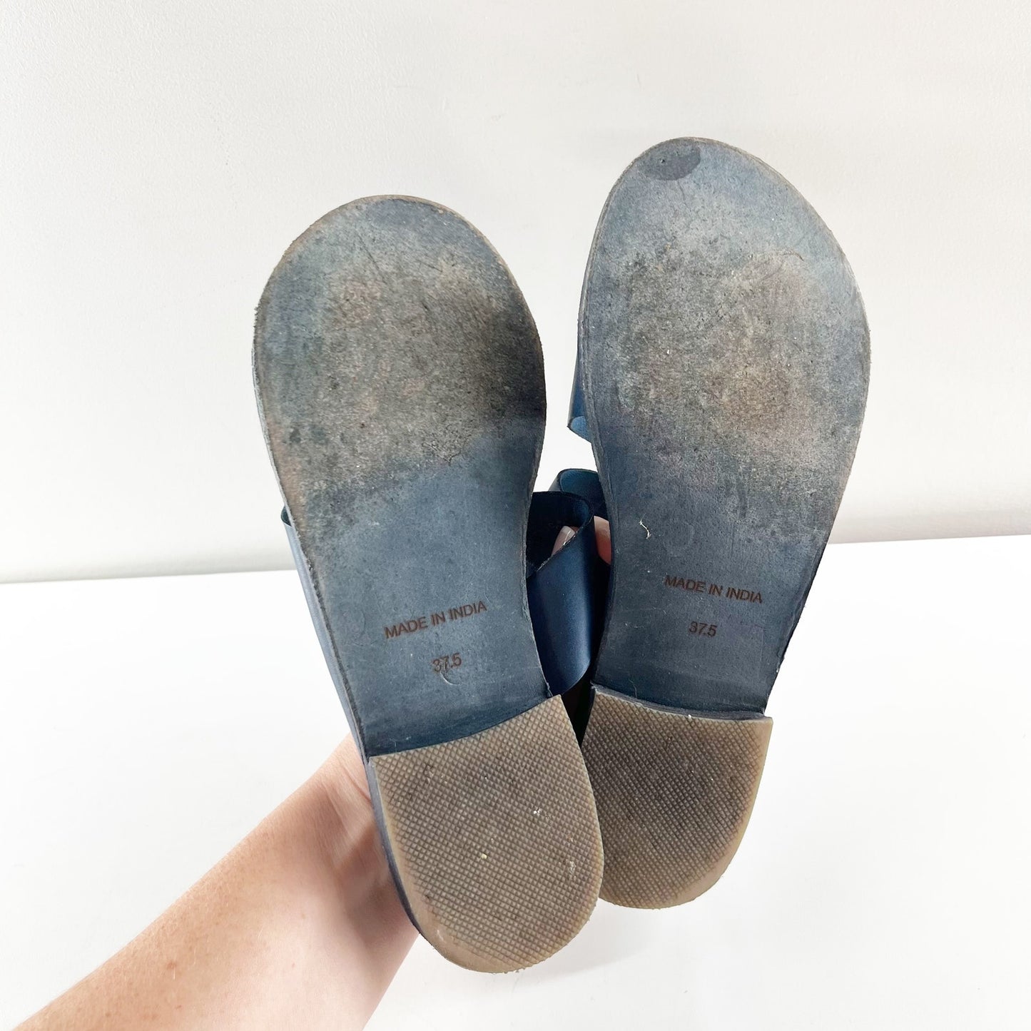 Free People Abilene Leather Toe Loop Sandals Almost Midnight Hour Blue 37.5