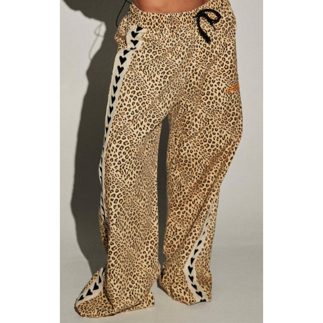 Sabbi Raving Hearts Drill Wide Leg Pants in Leopard Print Tan Beige XS