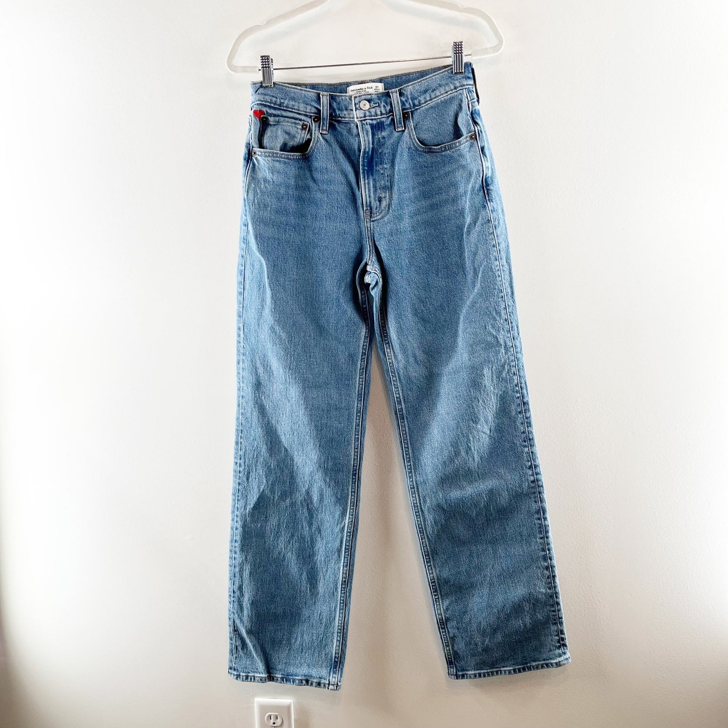 Abercrombie & Fitch High Rise 90s Relaxed Heart Embroidered Jeans Blue 27