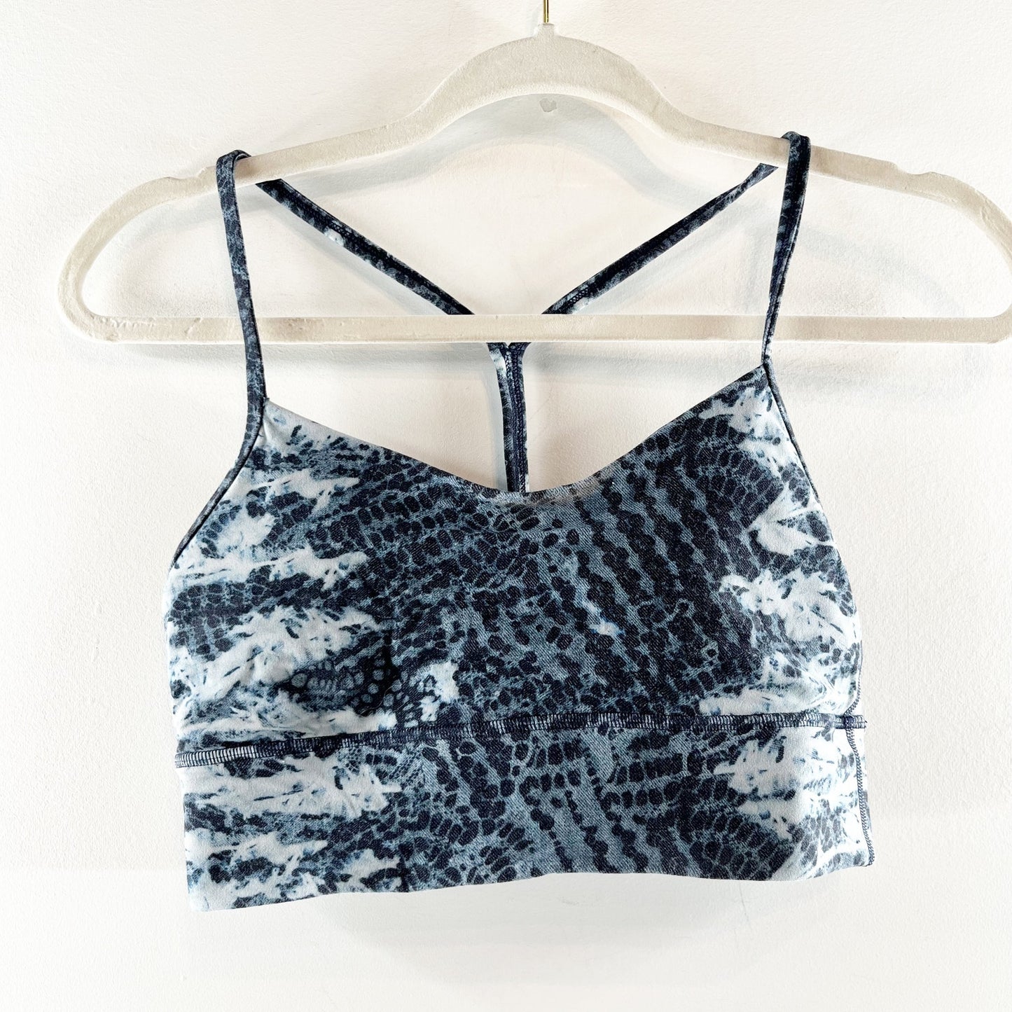 Lululemon Flow Y Bra Long Line Nulu Light Support Indigo Lace Starlight Multi 8