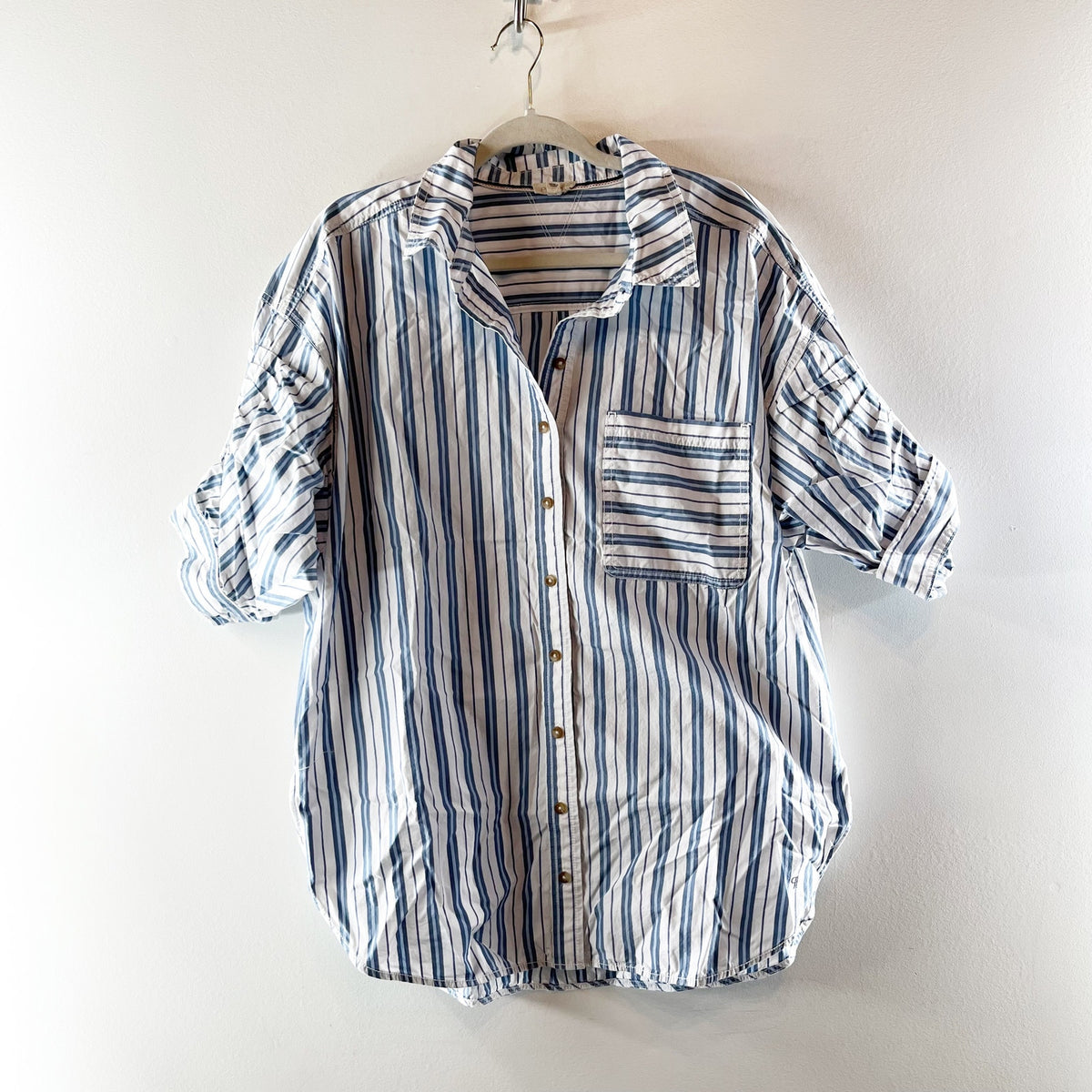 Pilcro by Anthropologie Striped Ruched Sleeve Buttondown Shirt Top White Blue XL