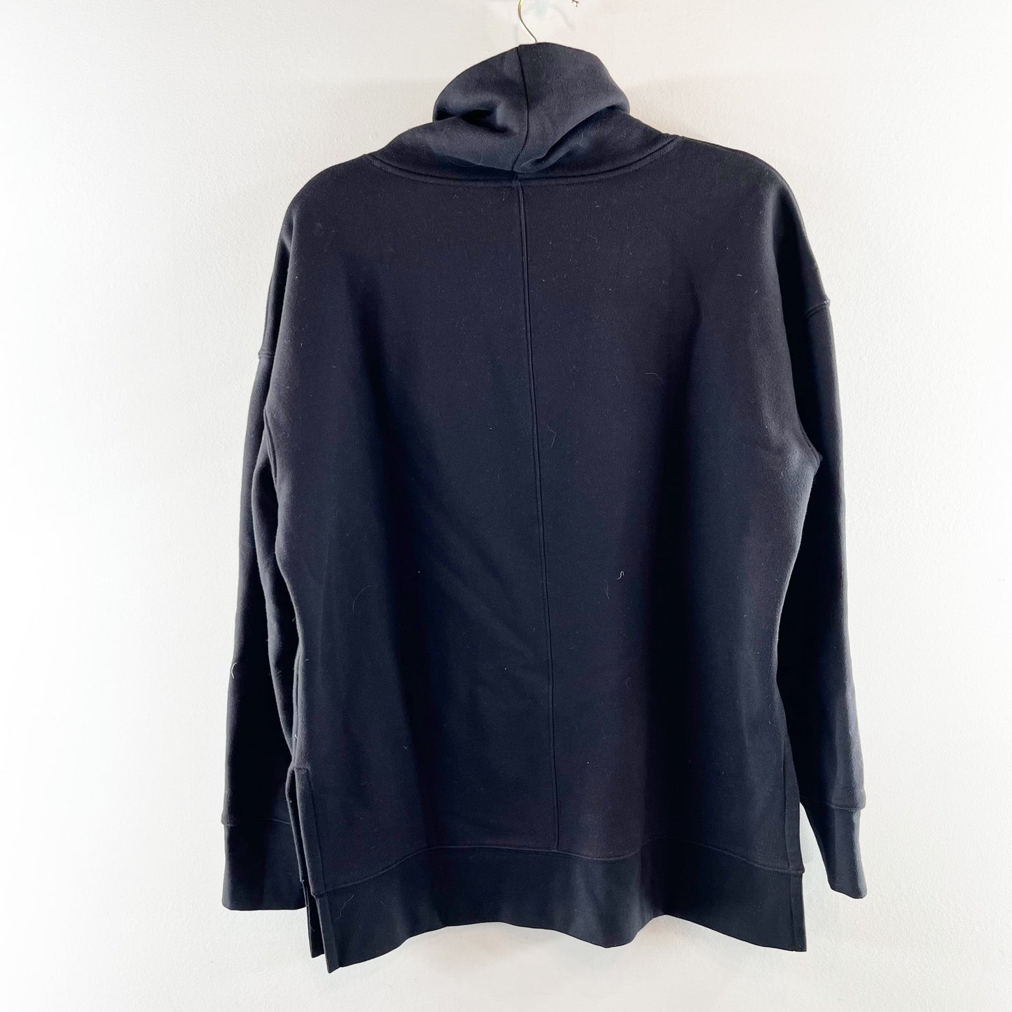 Athleta 24/7 Funnel Neck Long Sleeve Pullover Sweatshirt Black Medium