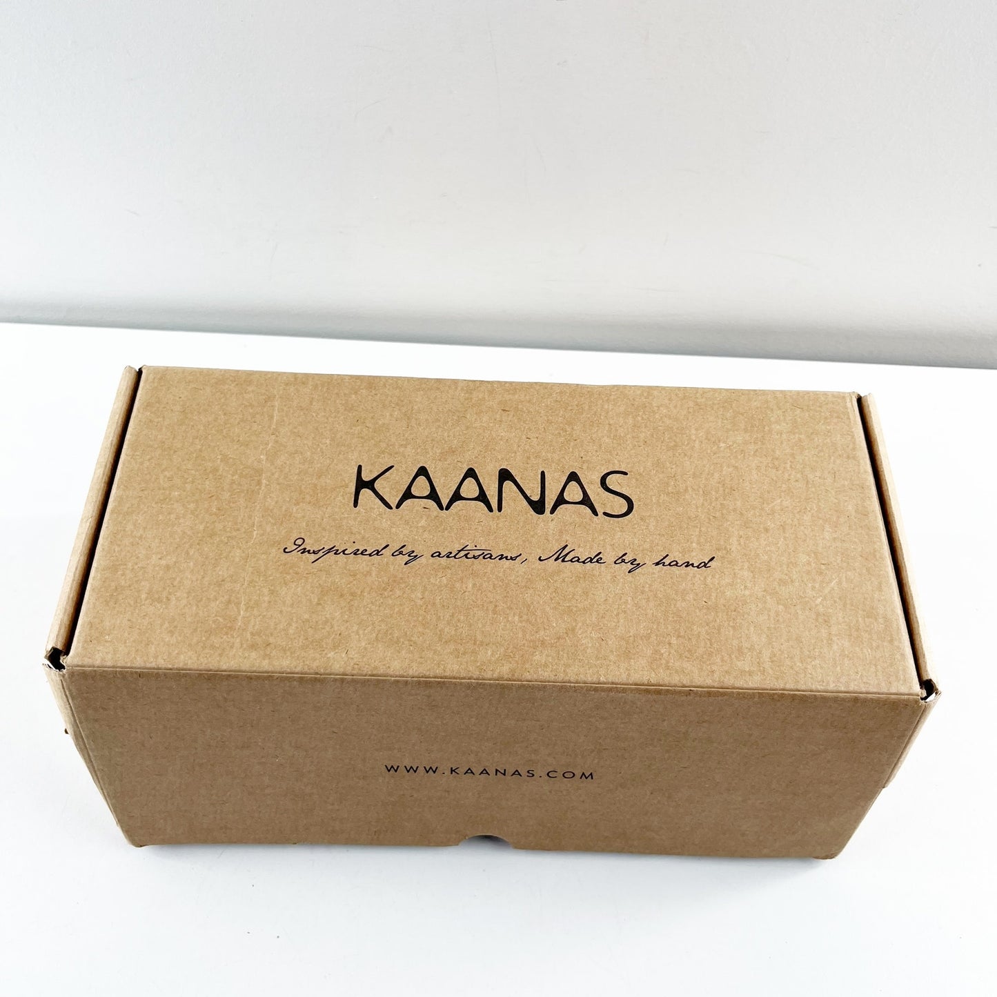 Kaanas Pirita Cowhide Leather Toe Ring Slip On Flat Sandals Black Cream 9