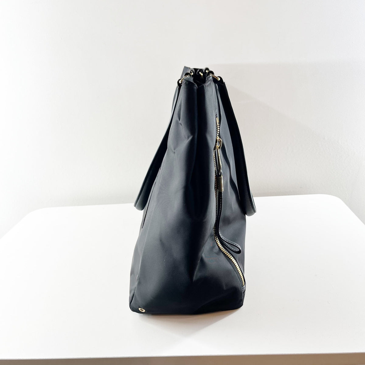 TUMI Voyageur Valetta Large Double Shoulder Strap Tote Caryall Black Gold