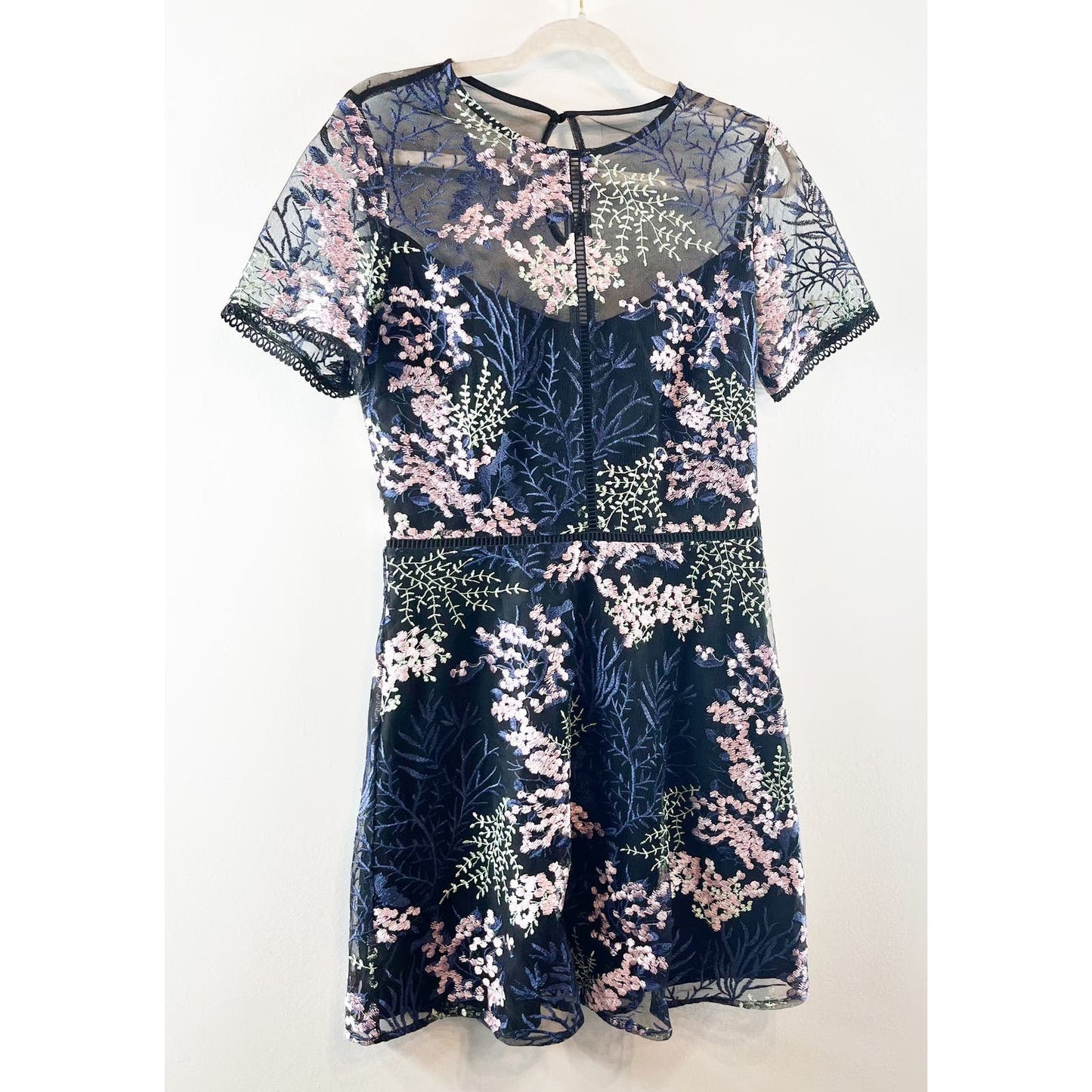Chelsea28 Floral Embroidered Short Sleeve Lace A-Line Mini Dress Navy Medium