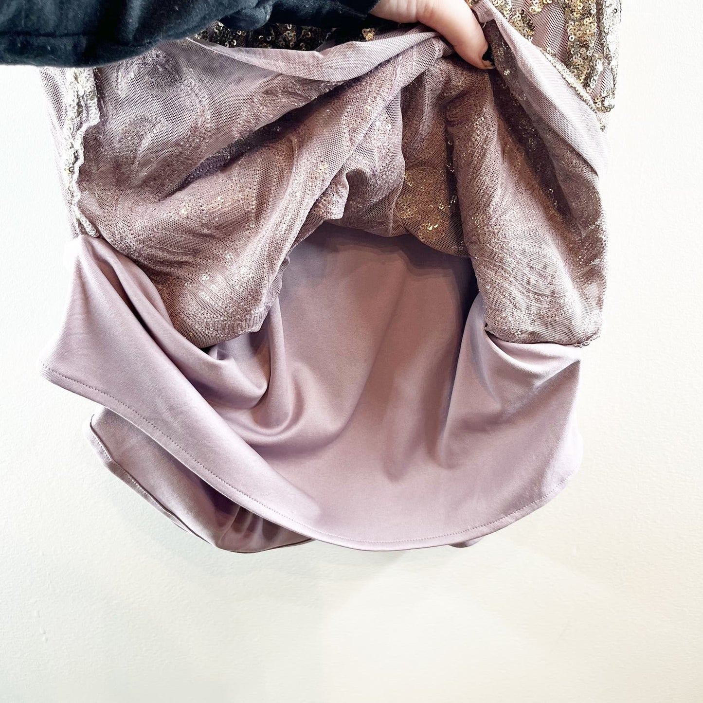 R&M Richards Sequin Short Sleeve Beaded Mini Dress Silver Purple 6
