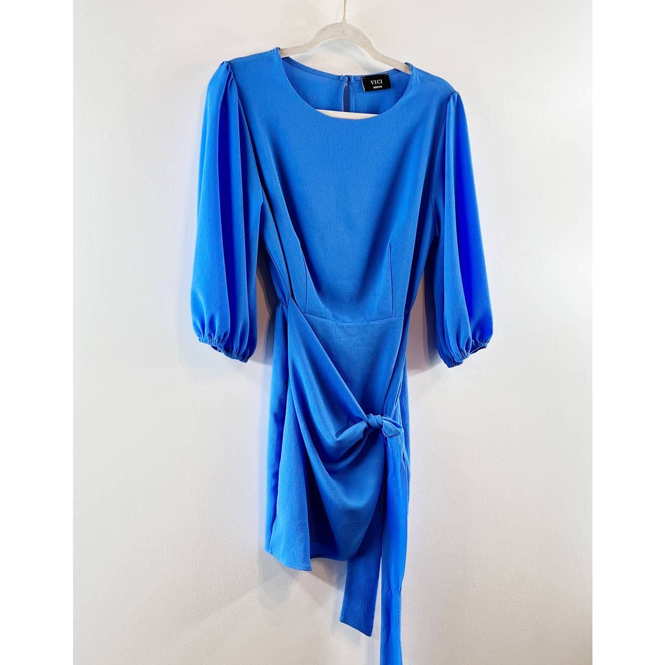 Vici Short Balloon Sleeve Back Keyhole Tie Waist Sheath Mini Dress Blue Medium