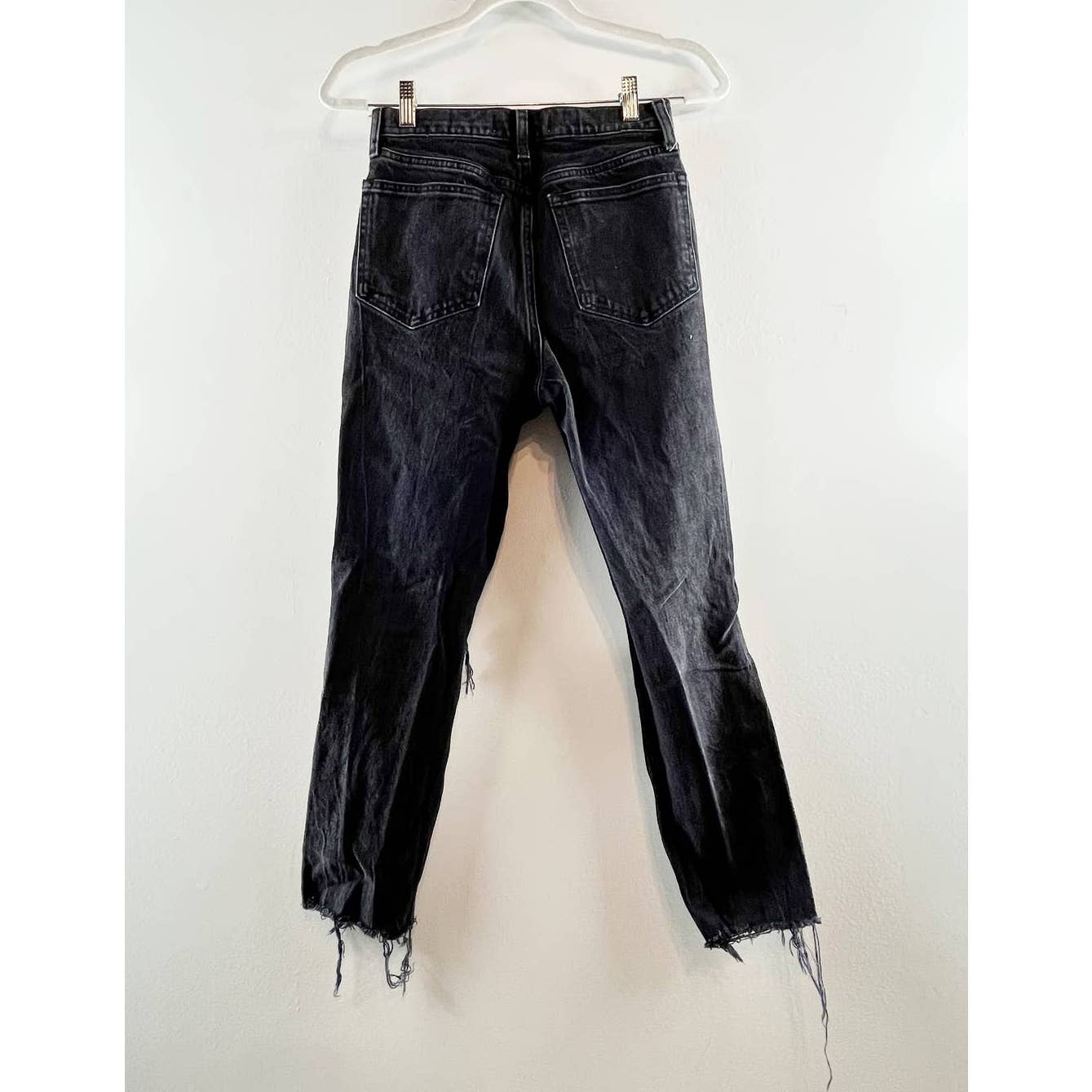 Abercrombie & Fitch Busted Knee High Rise Frayed Mom Jeans Black Wash 26 / 2s