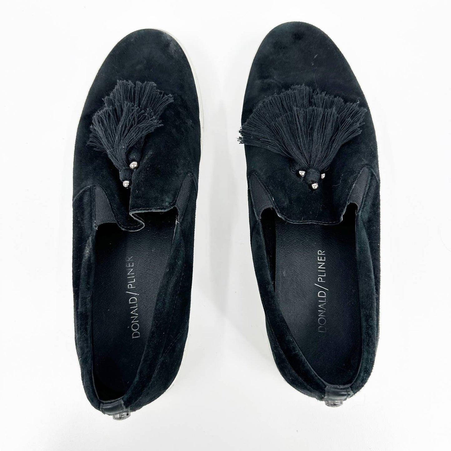 Donald Pliner Sallie Tassel Suede Slip On Sneakers Shoes Black 8.5