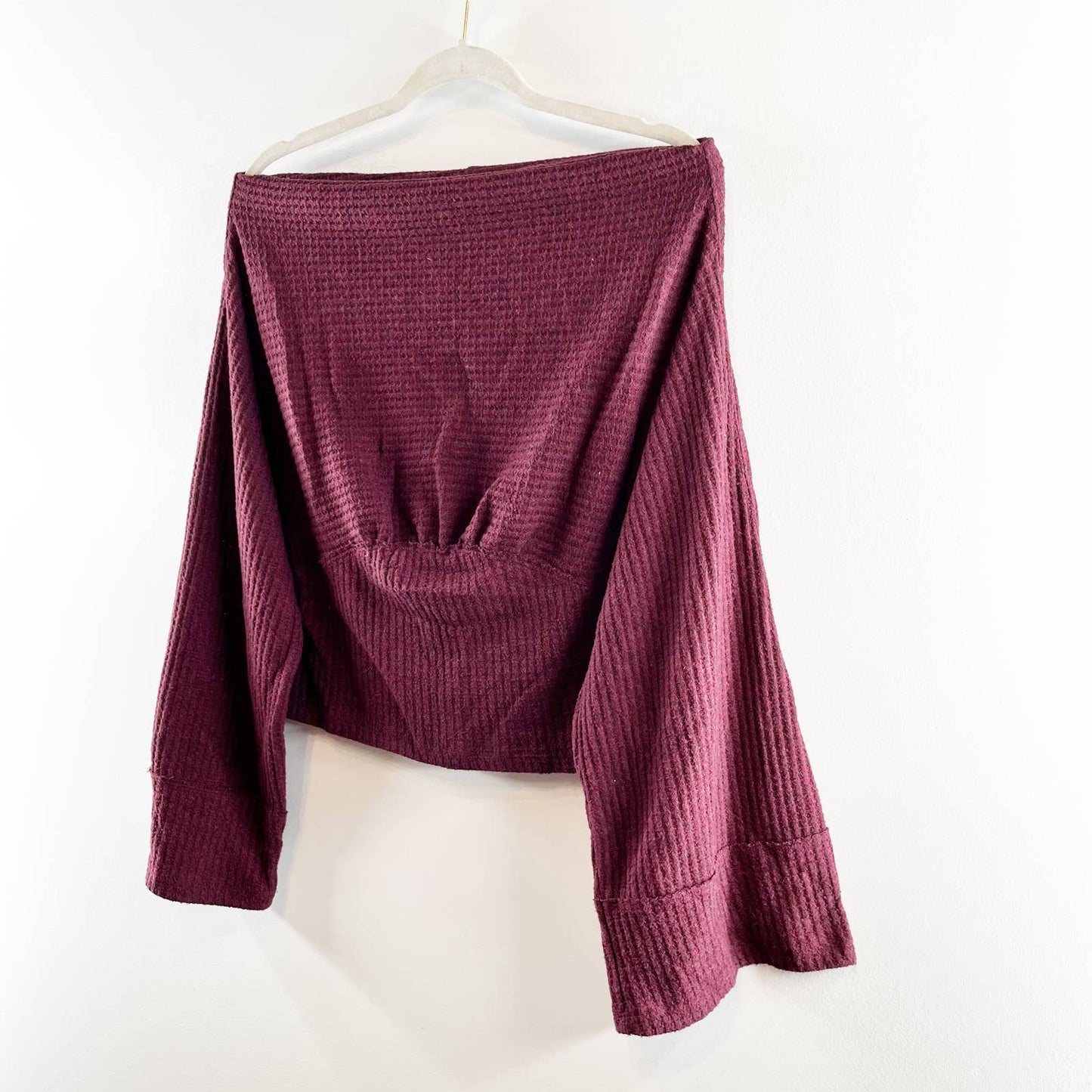 Free People Crazy On You Bateau Neck Cropped Flare Sleeve Thermal Shirt Wine M