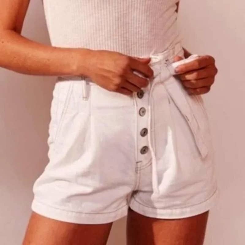 Abercrombie & Fitch High Waisted Button Fly Natural Rise Short White 32 / 14 NWT