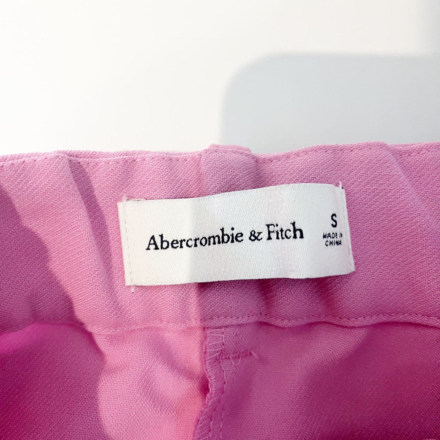 Abercrombie & Fitch Ultra High Rise Pleated Tailored Shorts Pink Small