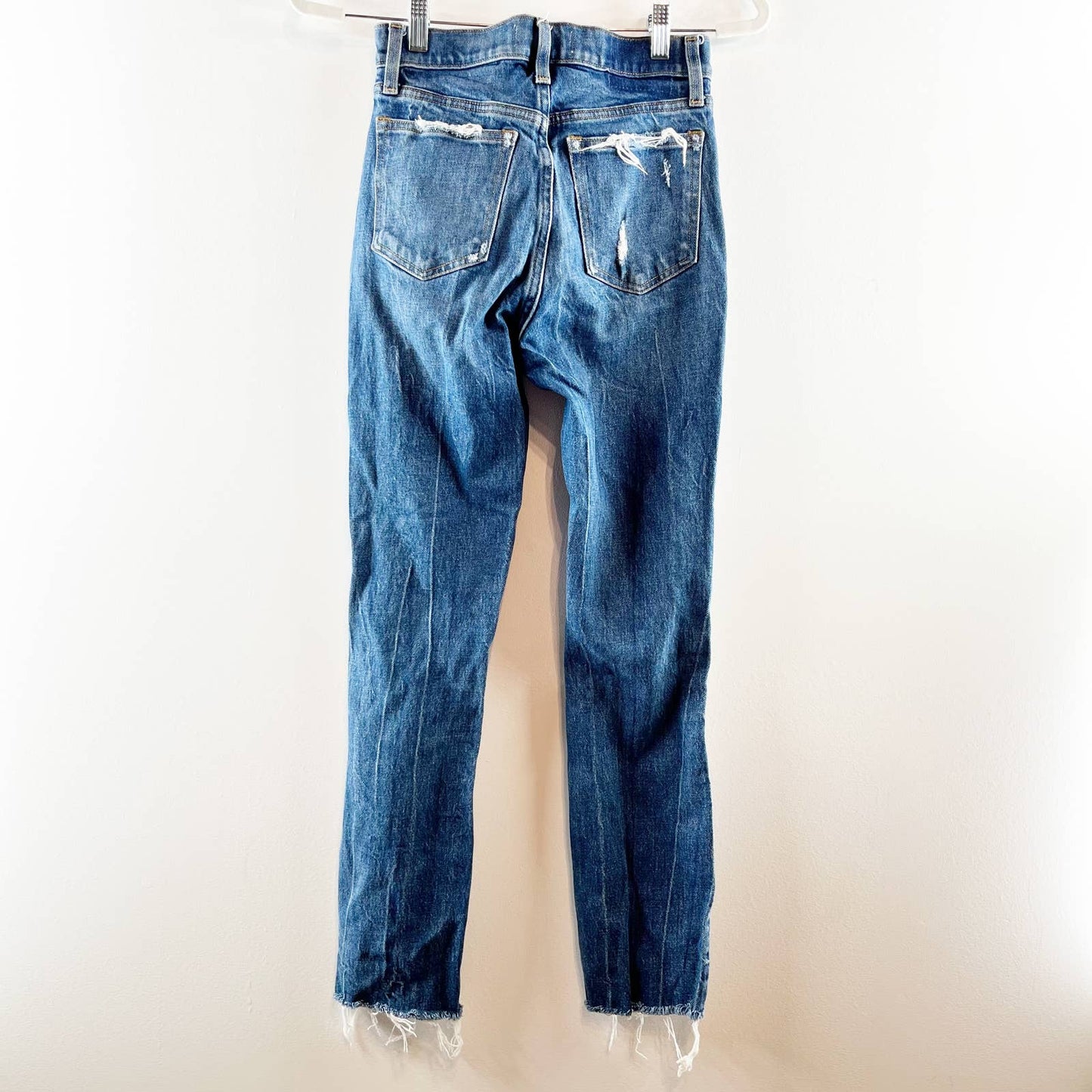 Abercrombie & Fitch High Rise Distressed Mom Jeans Medium Wash Blue 25 / 0 Long