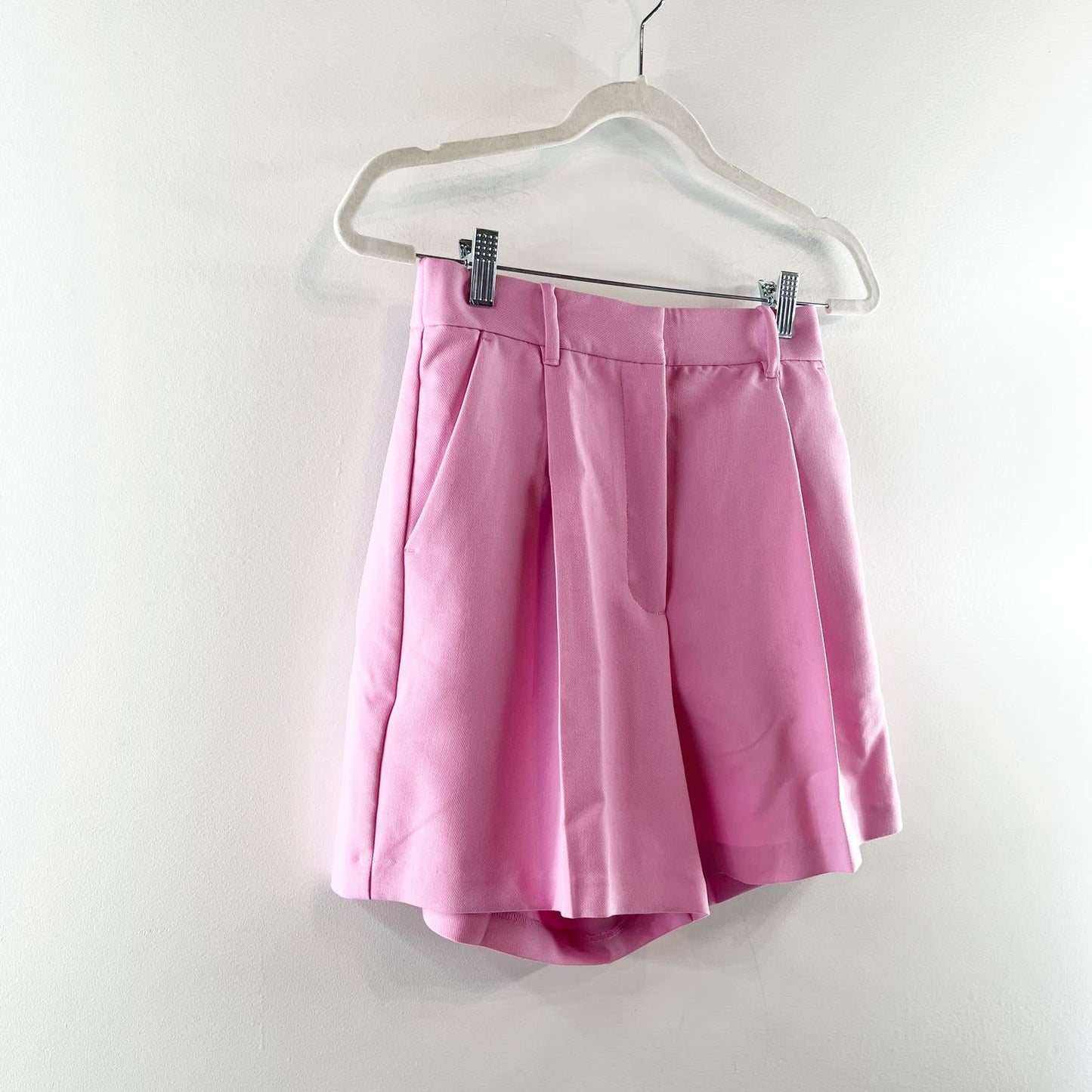 Abercrombie & Fitch Ultra High Rise Pleated Tailored Shorts Pink Small