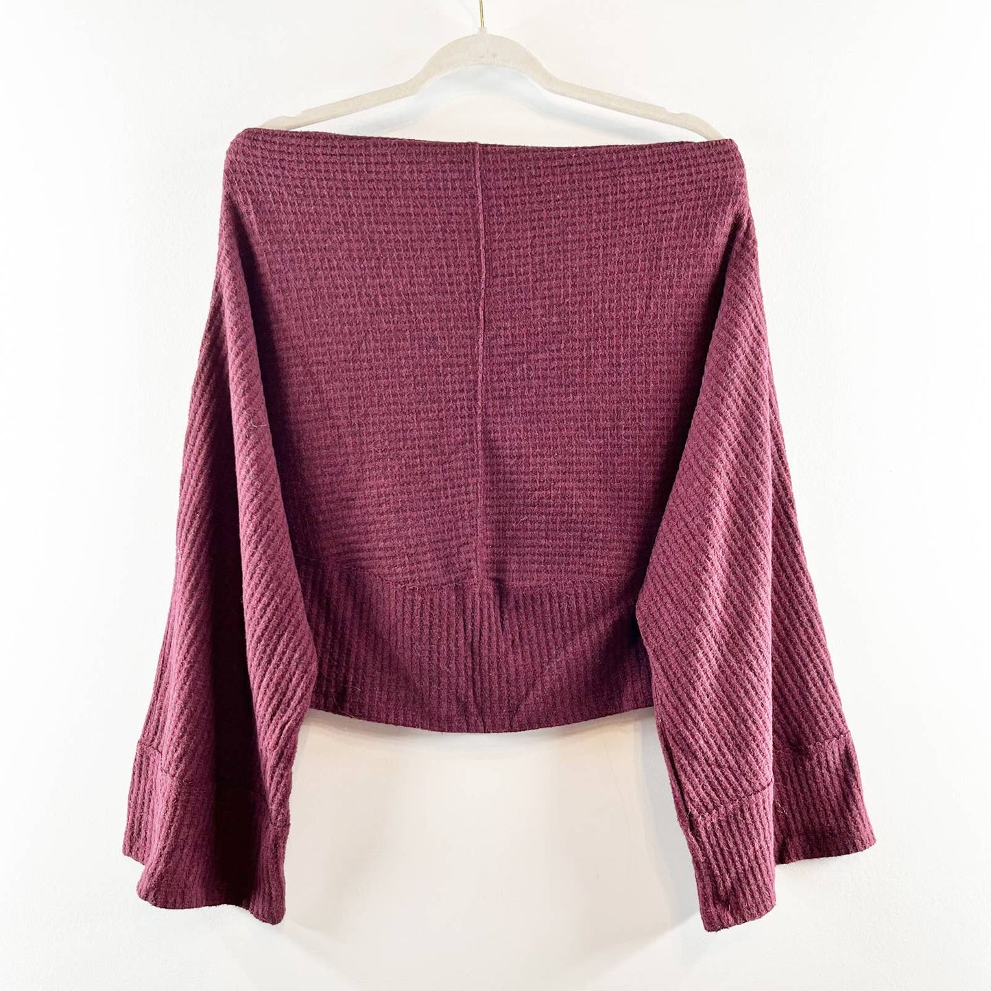Free People Crazy On You Bateau Neck Cropped Flare Sleeve Thermal Shirt Wine M