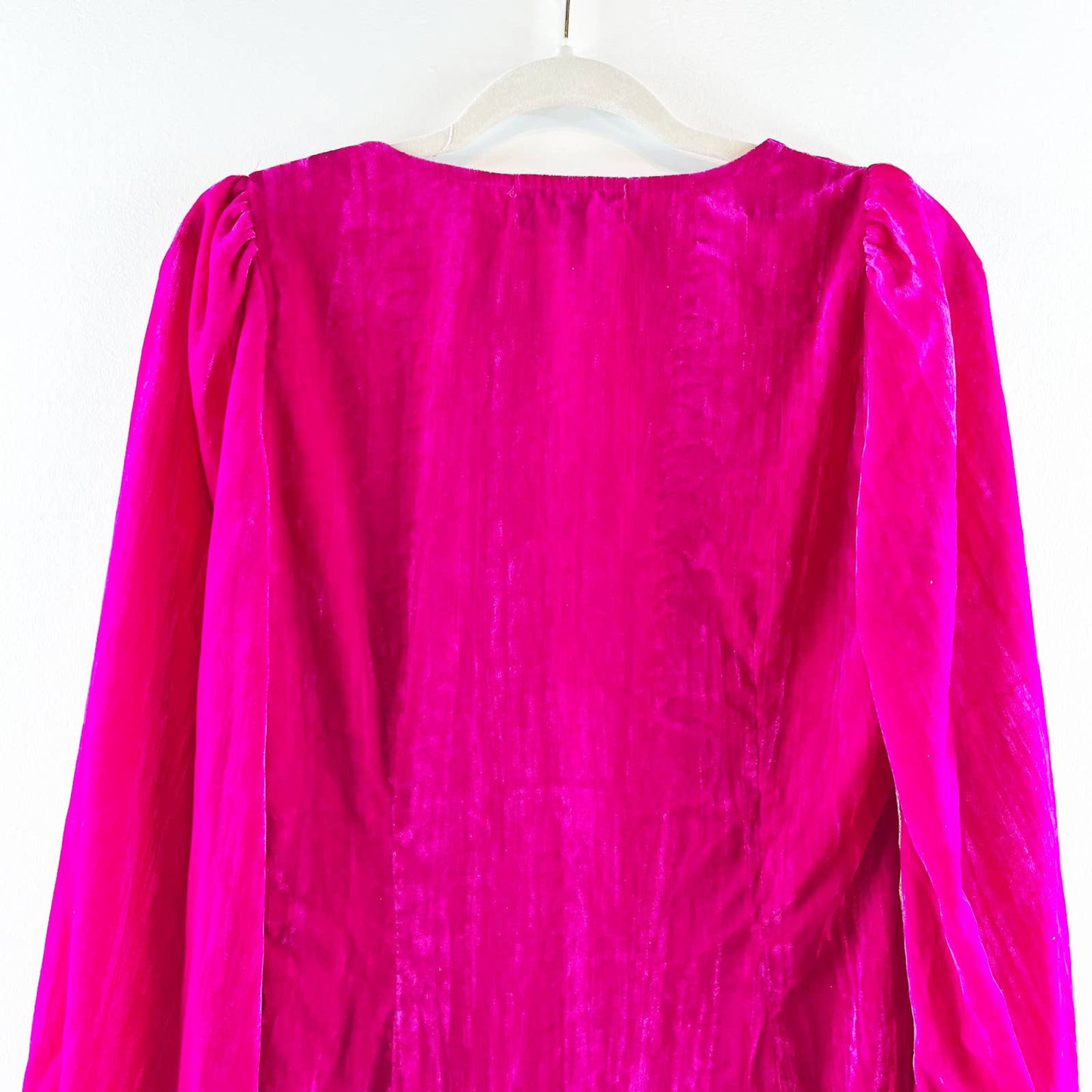 Cider Velvet Solid Long Bishop Sleeve Deep V Neck Mini Dress Hot Pink Medium NWT