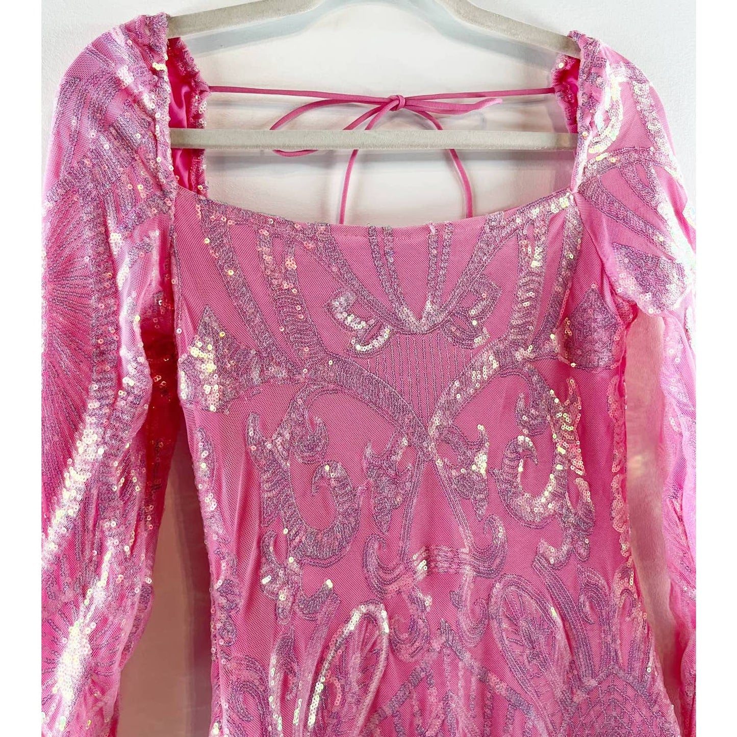 Model Molicuty Long Sleeve Sequin Mini Dress Barbie Pink Medium