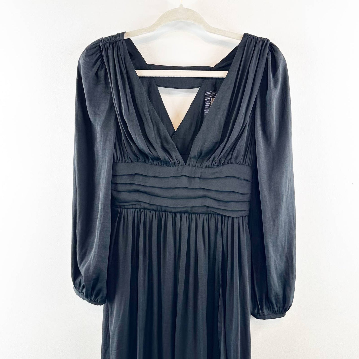 Anthropologie Gwendolyn V Neck Long Sleeve Midi Dress Black 2 Petite