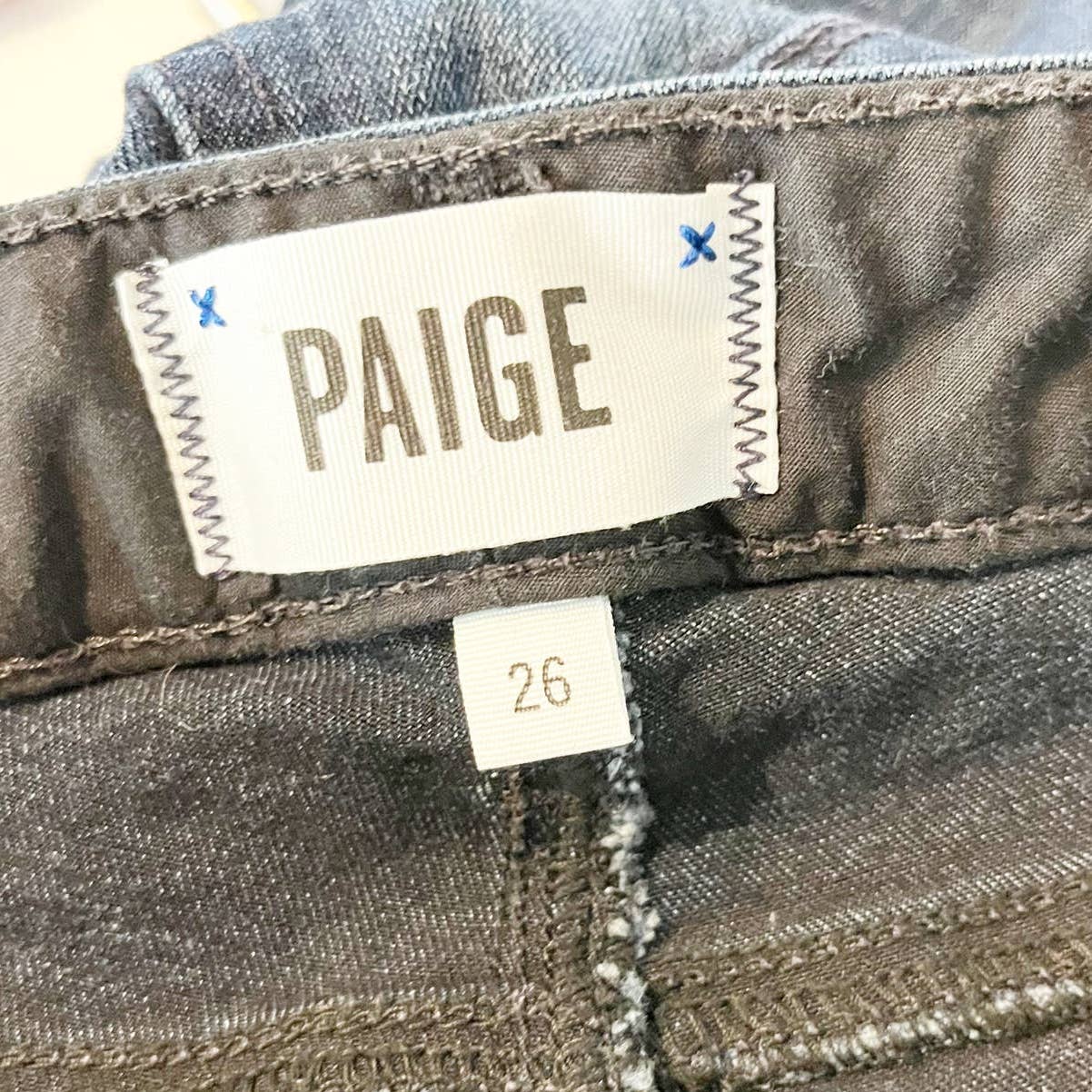 Paige Transcend Skyline Dark Wash Mid Rise Denim Bootcut Faded Jeans in Valor 26